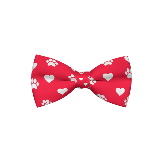 Corbata de lazo de perro rojo con estampados de pata y corazones de San Valentín